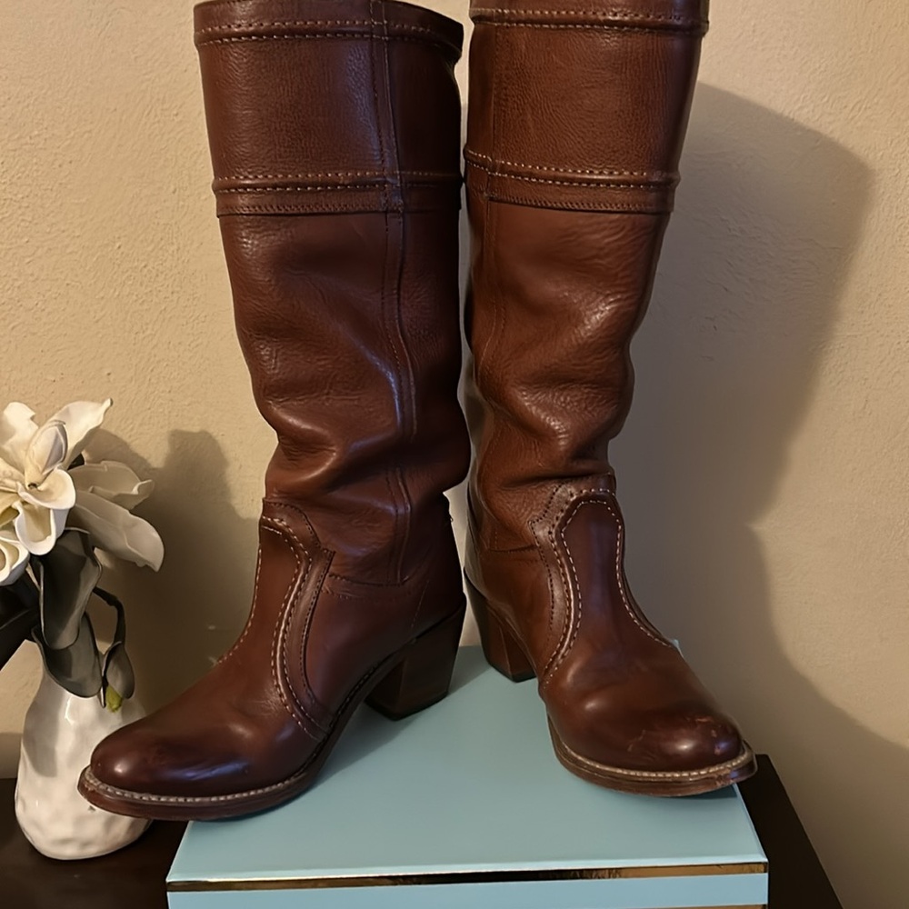 Frye Jane Stitch knee high Chestnut Leather Heeled Boots - Picture 5 of 9